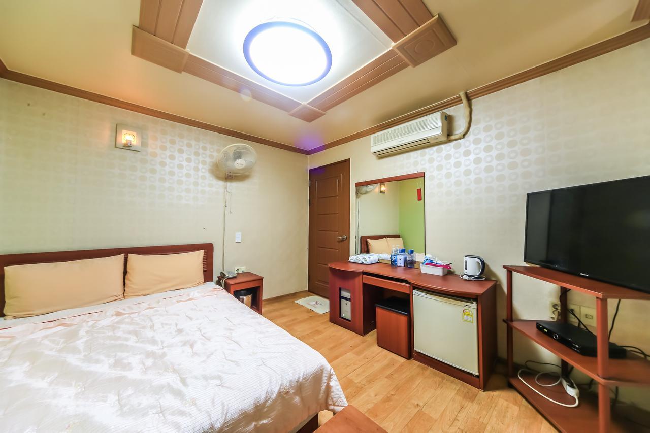 Nampo One Motel ปูซาน ภายนอก รูปภาพ