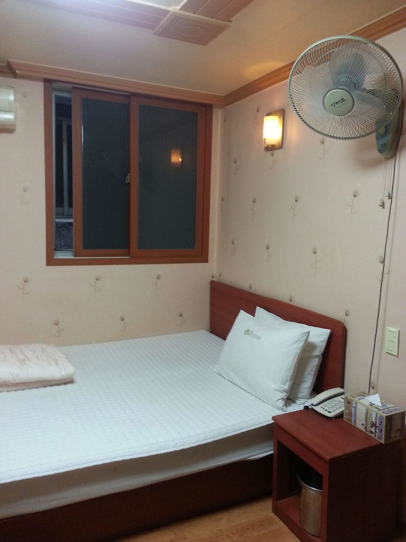 Nampo One Motel ปูซาน ภายนอก รูปภาพ