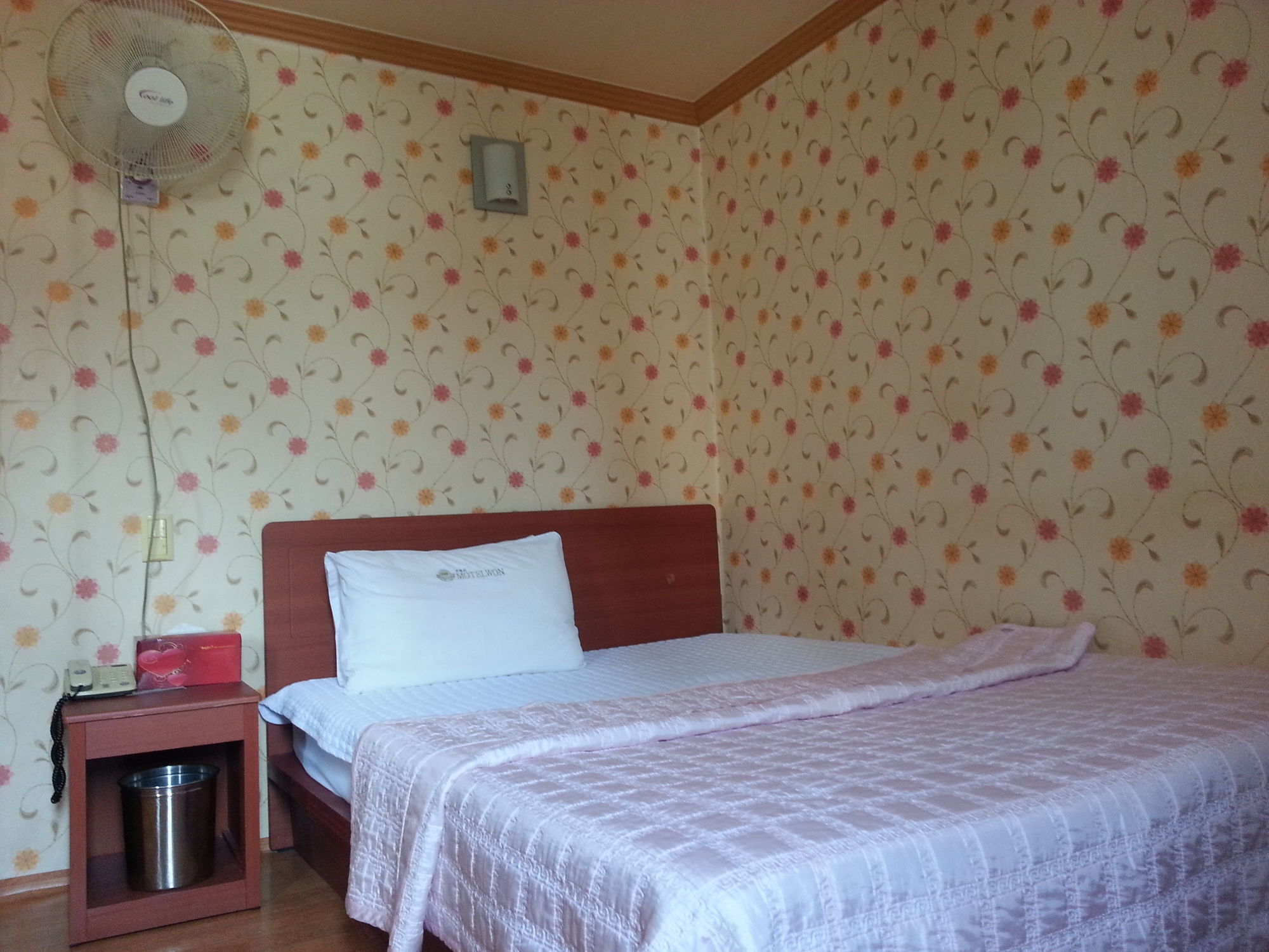 Nampo One Motel ปูซาน ภายนอก รูปภาพ